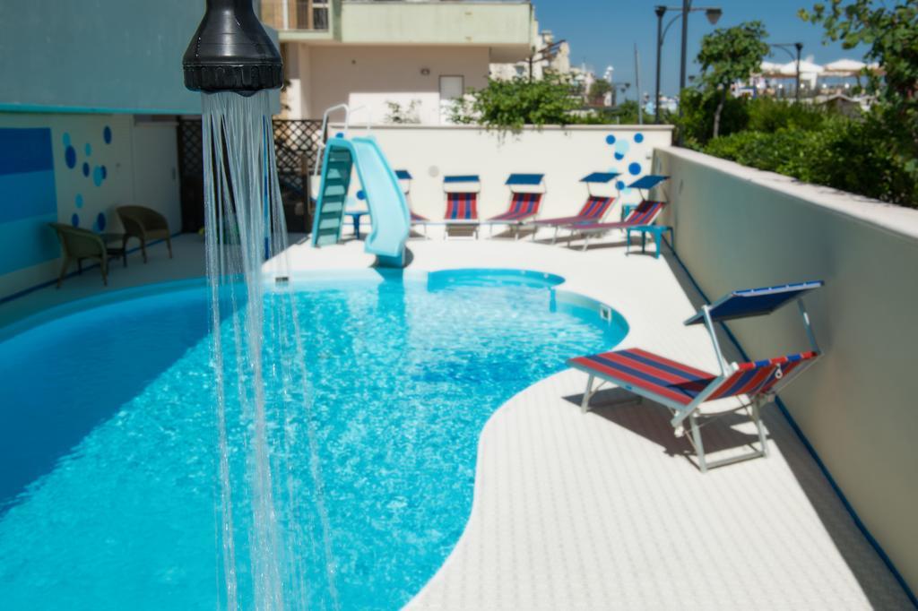 Hotel Napoleon Cattolica Exterior photo
